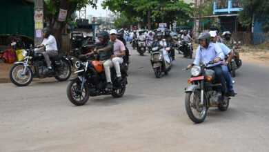 Photo of कलेक्टर एसपी न्यायाधीश  ने बाइक रैली निकाल कर मतदान करने किया प्रेरित