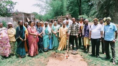 Photo of मोहला मानपुर विधायक इंद्रशाह मांडवी जनता का मशीह झोपड़ी में बैठने मजबूर थे बच्चे  मांडवी के प्रयास से मिला स्कूल का सौगात