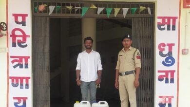 Photo of थाना चिल्हाटी पुलिस ने  की कच्ची महुआ शराब पर कारवाही