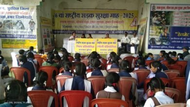 Photo of एसपी यशपाल सिंह के निर्देशन में राष्ट्रीय सड़क सुरक्षा माह 2025 के छठवें दिन मोहला के सामुदायिक भवन में यातायात विभाग द्वारा आज निबंध प्रतियोगिता एवं रंगोली प्रतियोगिता का आयोजन किया