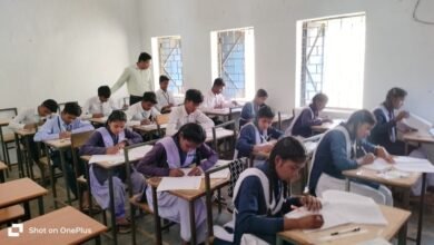 Photo of मोहला एसडीएम हेमेंद्र भूआर्य ने किया परीक्षा केंद्र का निरीक्षण