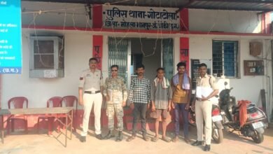 Photo of थाना प्रभारी संदीप टोप्पो के नेतृत्व में गोटाटोला पुलिस स्टॉप के  द्वारा पशु तस्करी करने वाले पर ताबड़तोड़ कार्यवाही किया गया