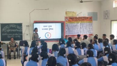 Photo of मोहला साइबर सेल  प्रभारी  राजीव तिवारी के नेतृत्व में साइबर अपराधों से बचाव के लिए टोल फ्री नंबर 1930 का व्यापार स्तर पर प्रचार प्रचार करने का किया गया अपील