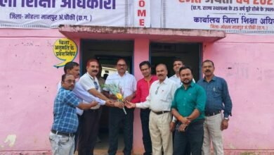 Photo of छ, ग,शालेय शिक्षक संघ की जिला इकाई ने नव नियुक्त जिला शिक्षा अधिकारी से सौजन्य भेंट की