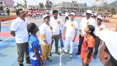 Photo of कलेक्टर  तुलिका प्रजापति ने जिला स्तरीय कबड्डी प्रतियोगिता का किया शुभारंभ