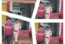 Photo of थाना प्रभारी खोमन भंडारी के नेतृत्व में गोटाटोला पुलिस स्टॉप ने की अवैध शराब पर कार्रवाई, 30 पौवा अंग्रेजी शराब के साथ एक आरोपी गिरफ्तार